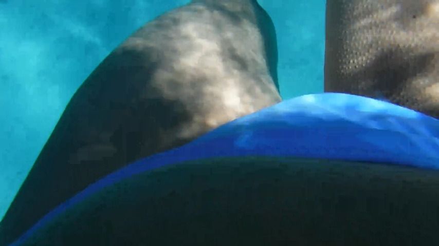 POV: Underwater Pee Cloud 19