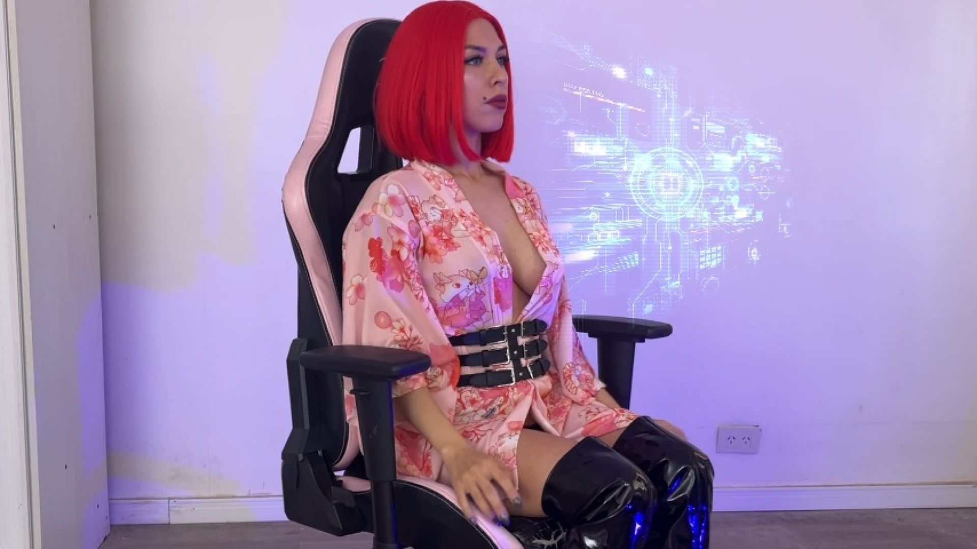 Fembot free day rutines SFW