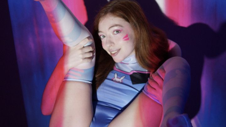 DVA cosplay with shaved pussy