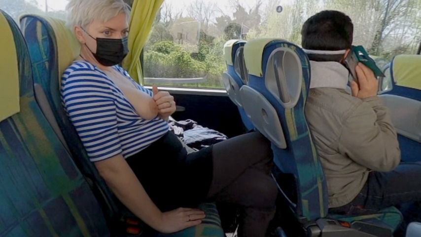 Risky public bus syntribation orgasm