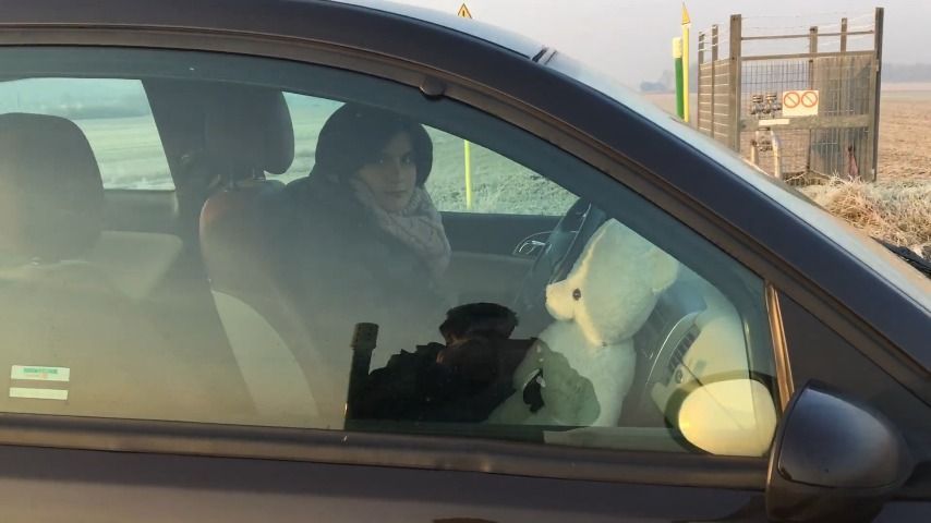 I pack toy teddy bear with wheels of my