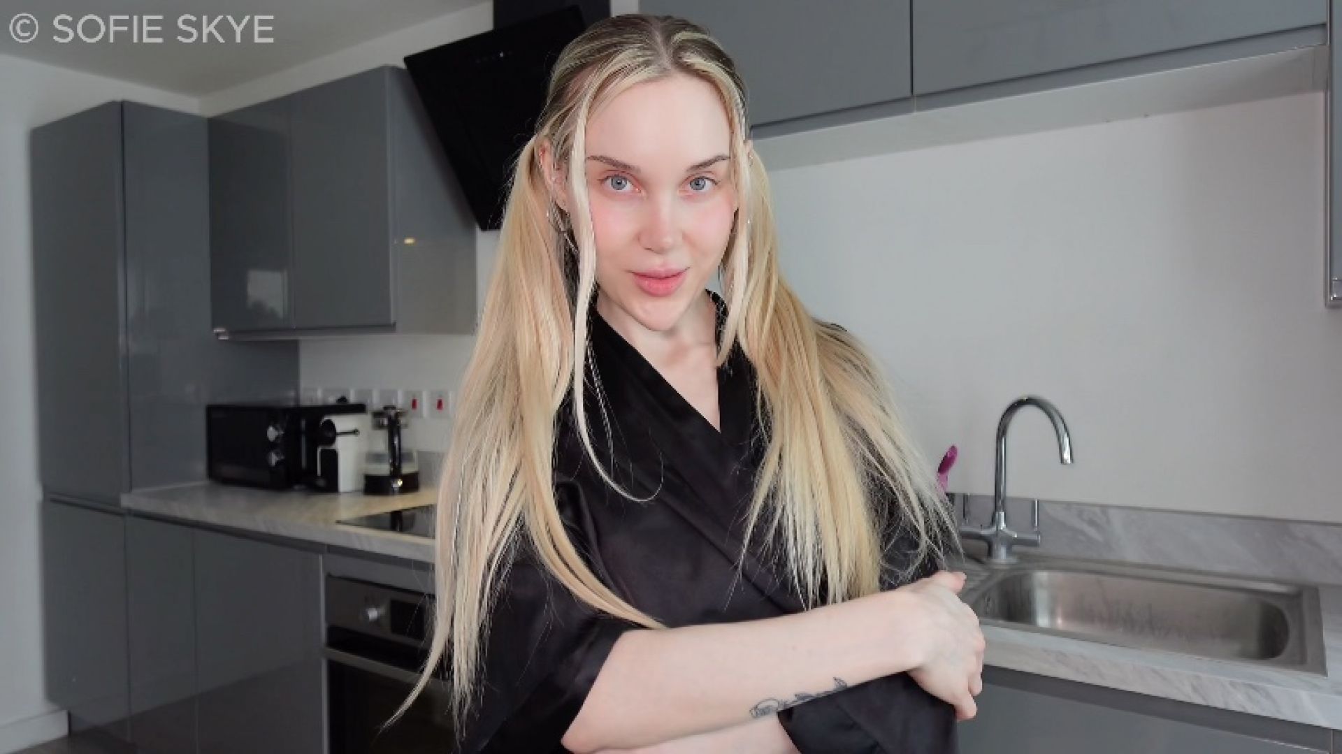 Massage With Sofie Skye