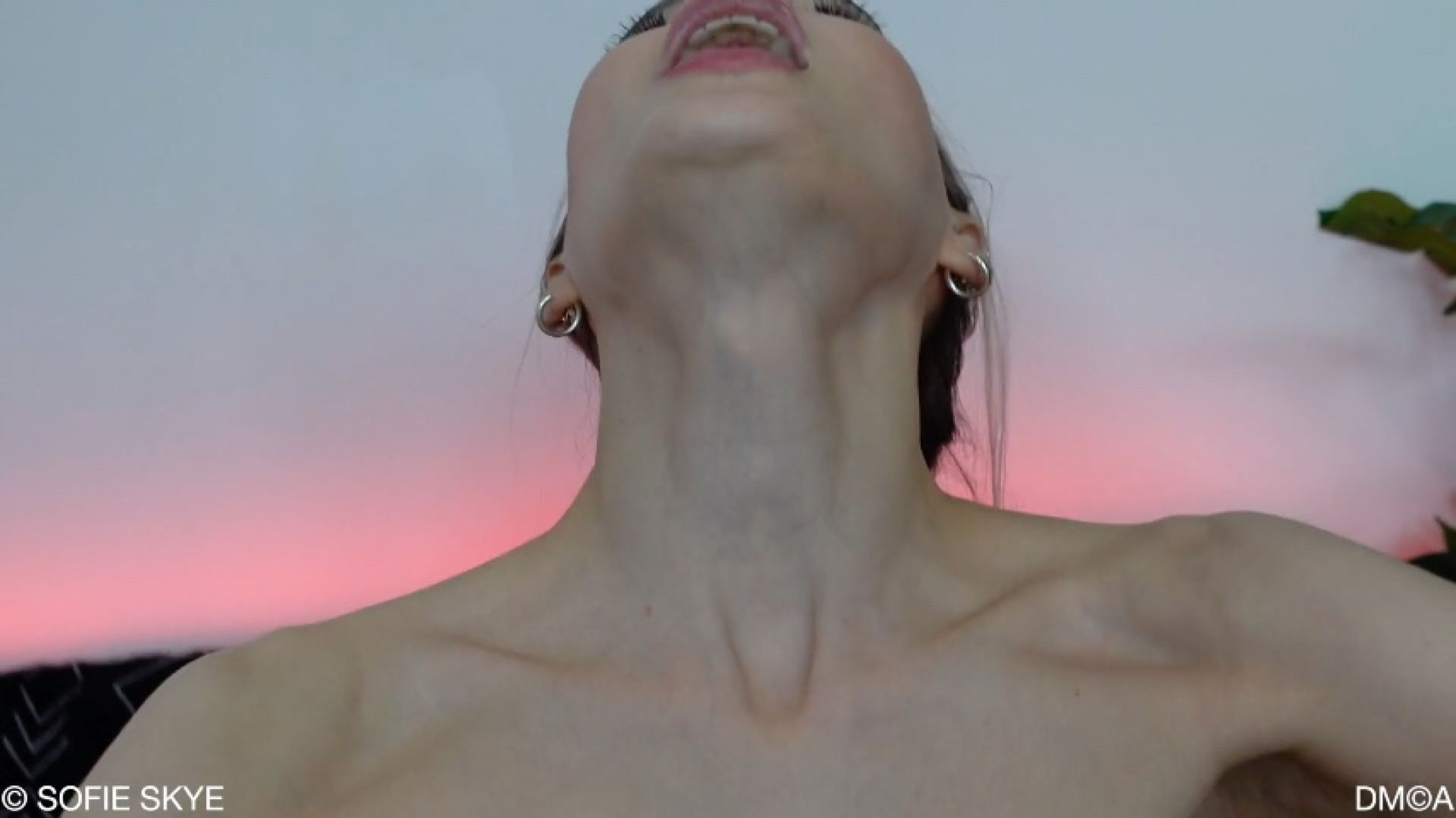 step-Brother Has a Neck Fetish Virtual Sex HD