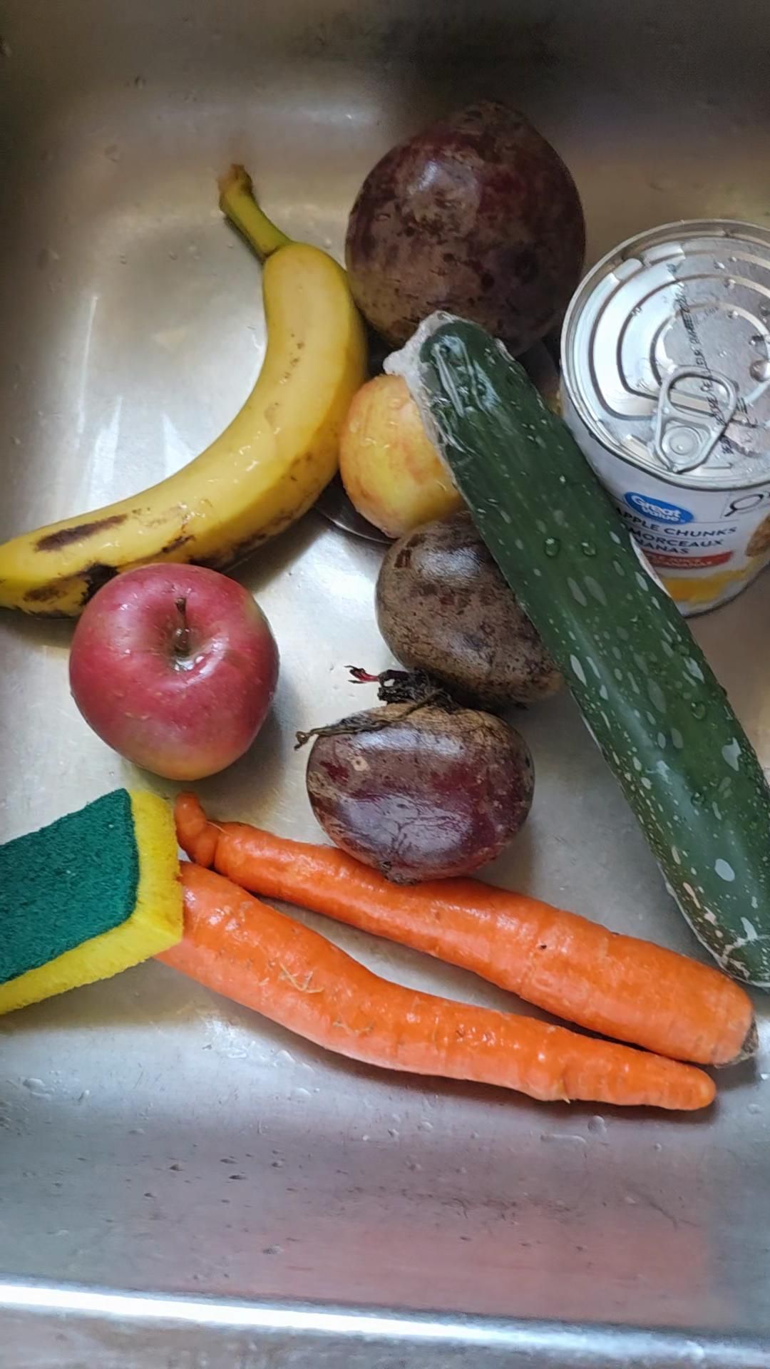 The Glow Up Smoothie Banana Avocado  Apple Carrot