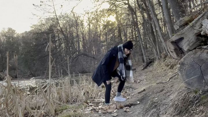 Daphne Stuck In The Hole