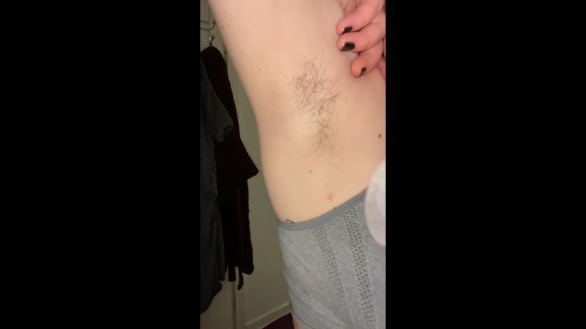 Armpit hair waxing