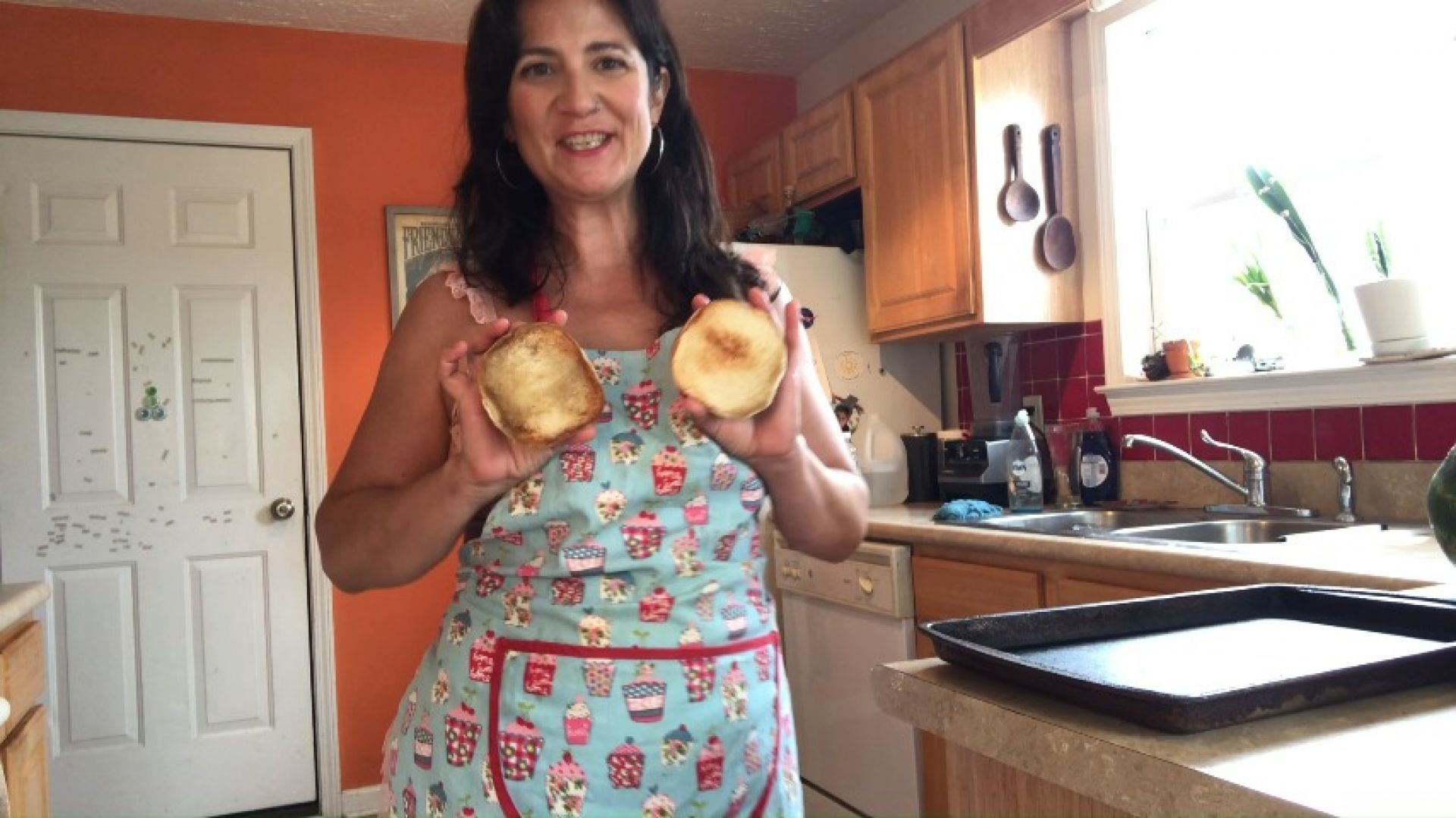 Cooking with Ellie: Pussy Sandwich