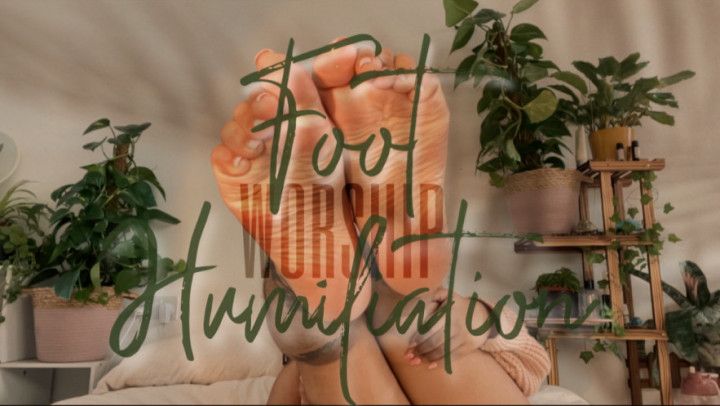 FOOT WORSHIP HUMILIATION