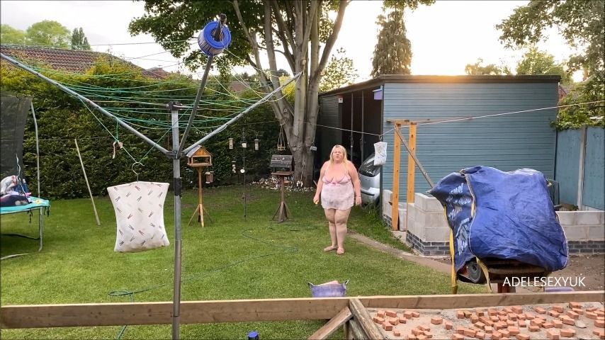 bbw adelesexyuk hanging out her washing