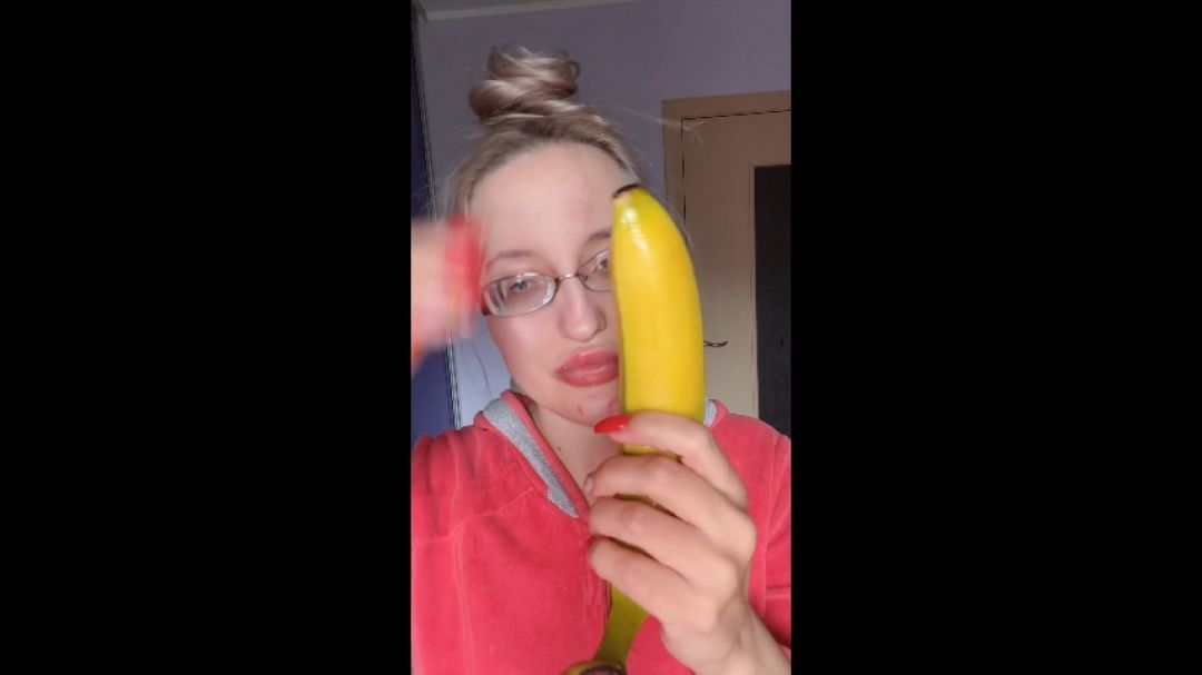 ASMR Eating BANANA PINK LIPSTICK - LIP FETISH   FOOD FETISH