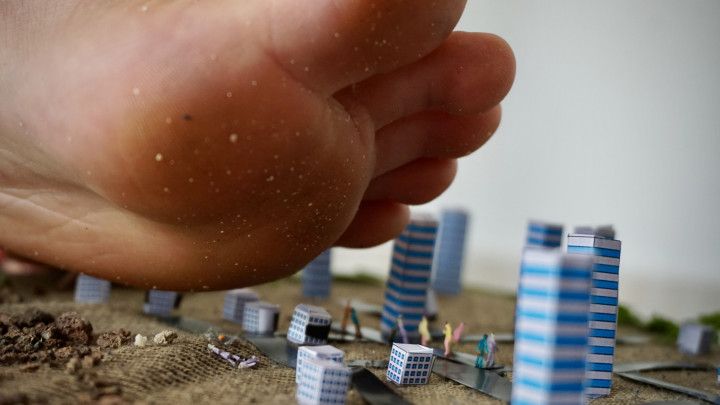 Giantess City Crush P2