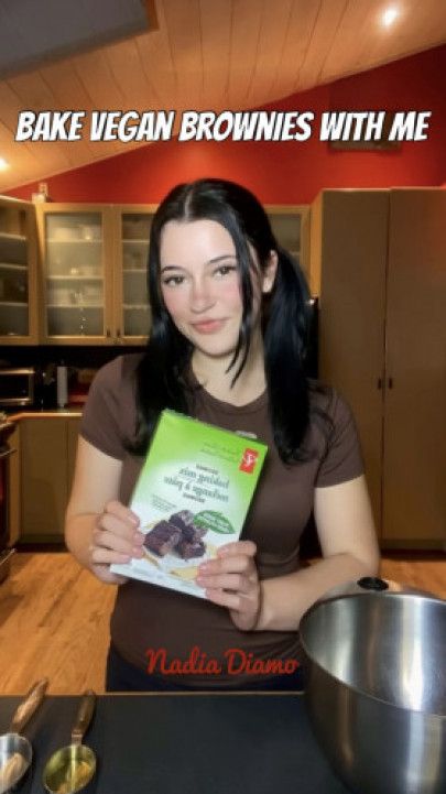 Bake Vegan Brownies With Me