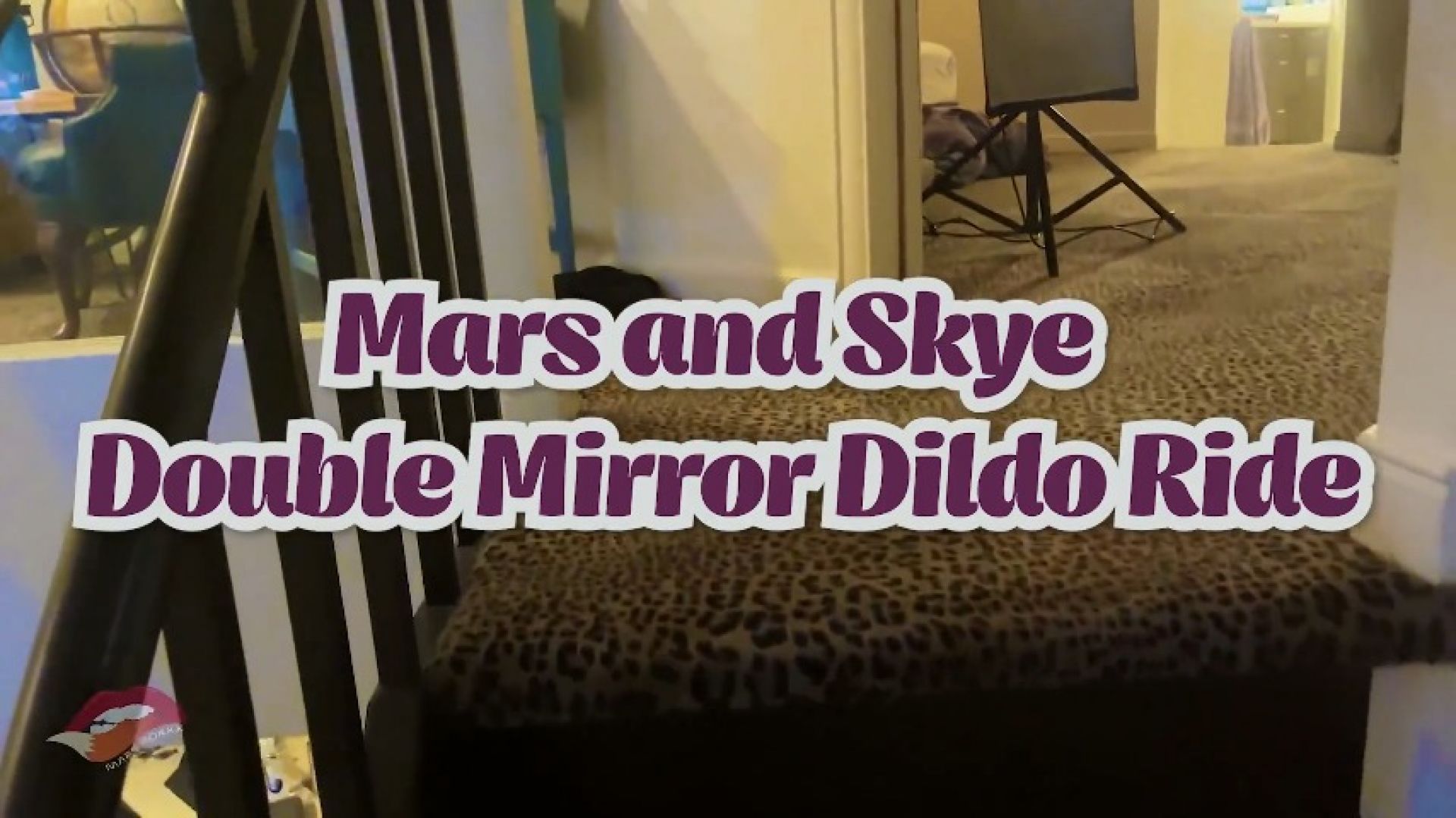 Mars &amp; Skye Double Dildo Mirror Ride