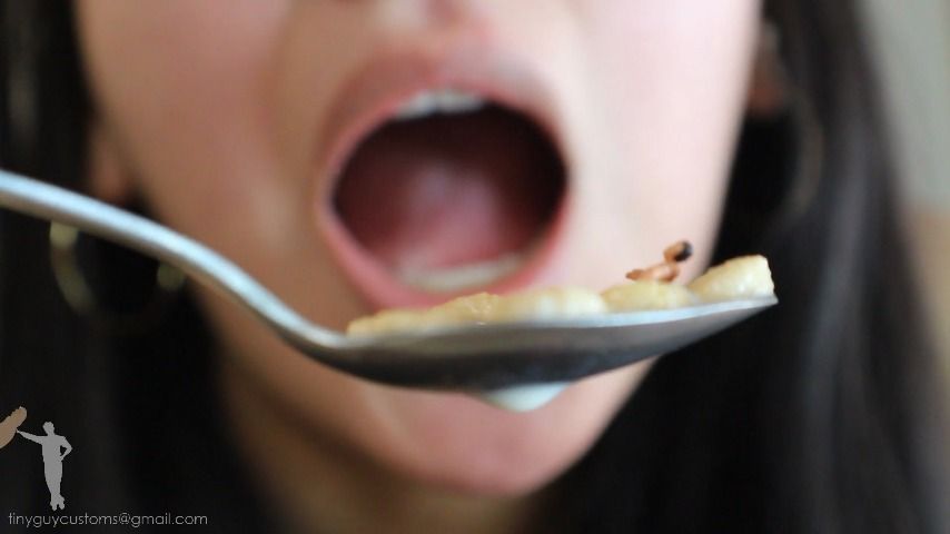 Shrunk Unaware Vore Giantess Lolitta