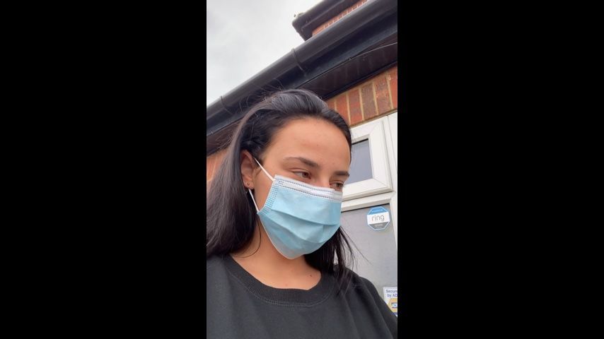 Teen Masturbates In Taxi