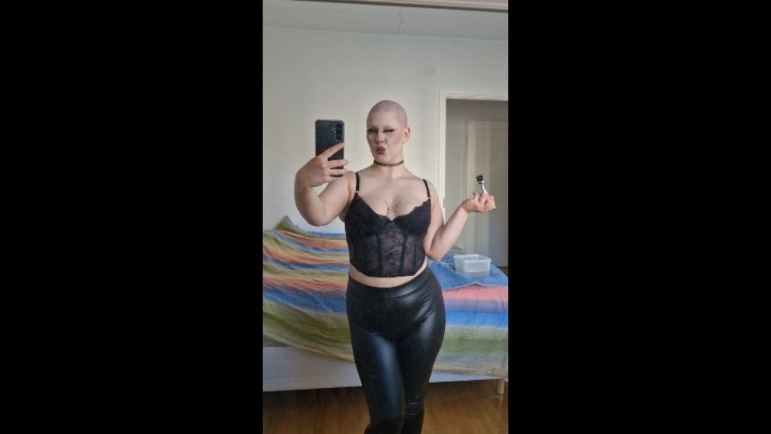 Browless alt babe shaves head smooth