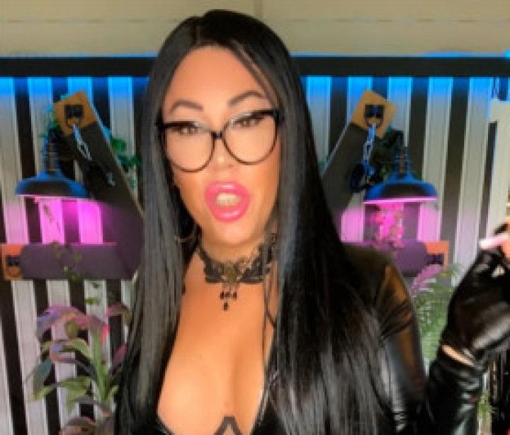 TS VIPER BIG CUMSHOT PVC LATEX GLOVES SMOKING 120MM SHEMALE