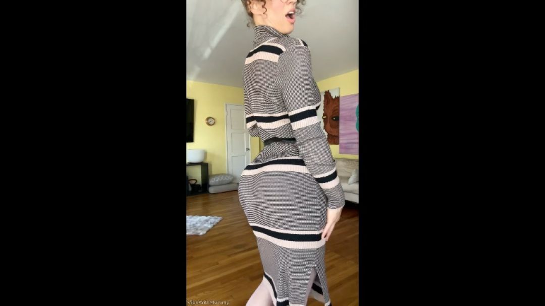 Step-Mommy Gets A New BBL and Gets You To Full Orgasm JOI