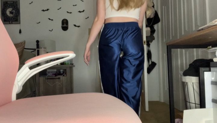 Gross Lazy Fart Girl Sits On Tiny Man