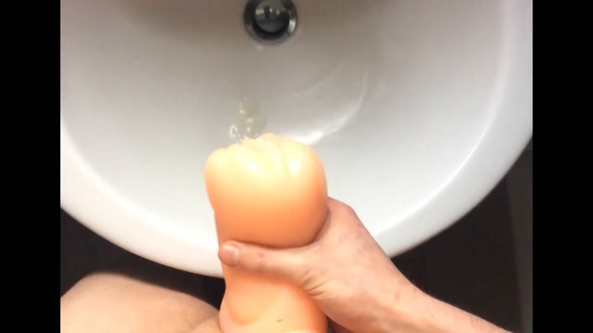 Fucking my fleshlight and cumming inside