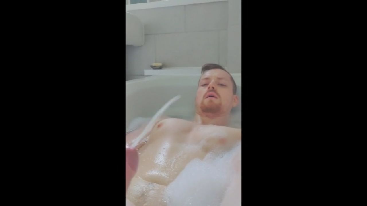 masturbating in the bath