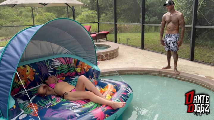 PREVIEW!!! Home Alone Starring @SouthSideNiki