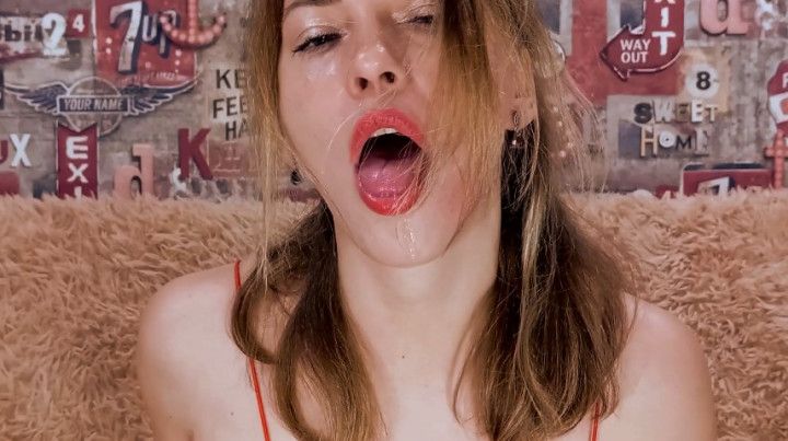 Slapping face and wet pussy