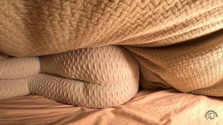 Dutch oven under blanket POV