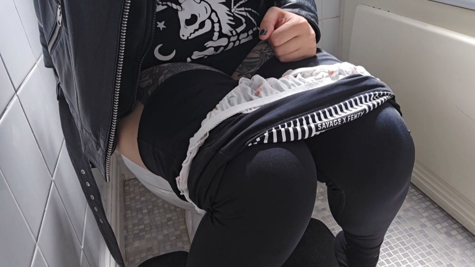 Sitting On The Loss Listen To Me Pee Voyeur Style