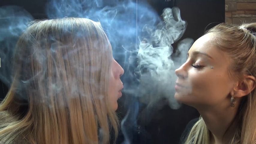 mimi took pleasure smoking up Sarah