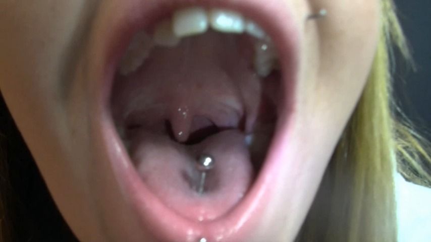 MiMi godly mouth exploration