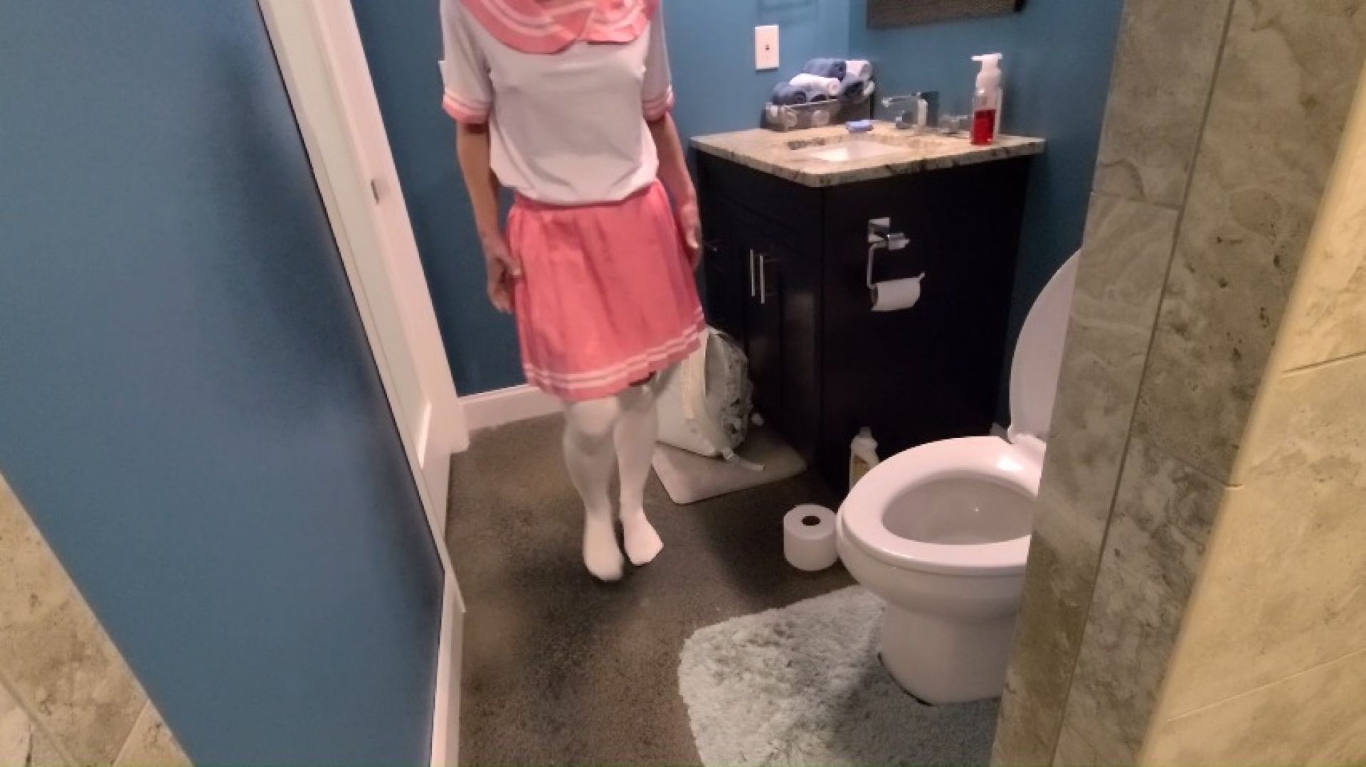 Voyeur schoolgirl private toilet time