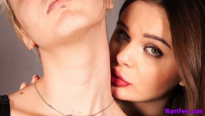 Lustful Neck Kissing HD