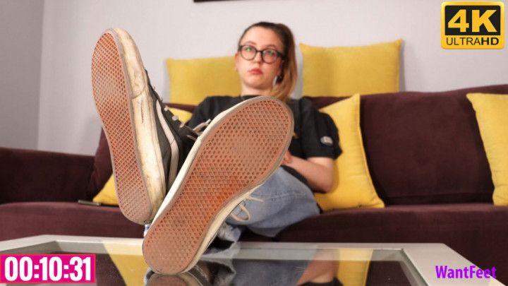 Viky's Stinky Sneaker Removal