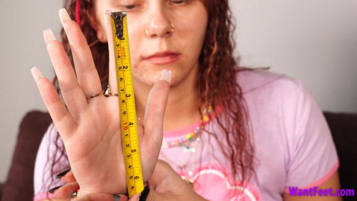 Beautiful Hands Measuring HD