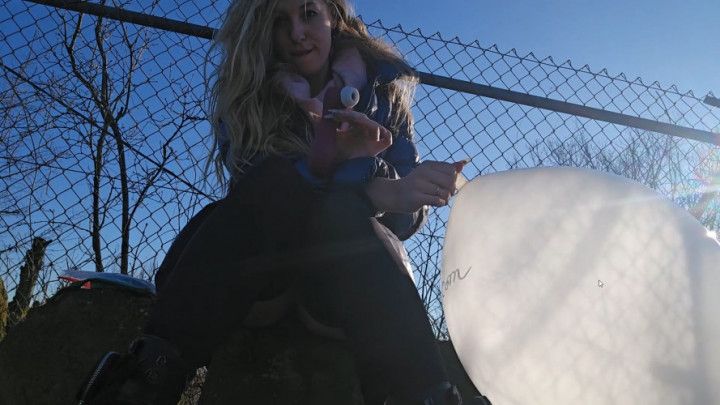 Looner - 012 - Outdoor Masturbation