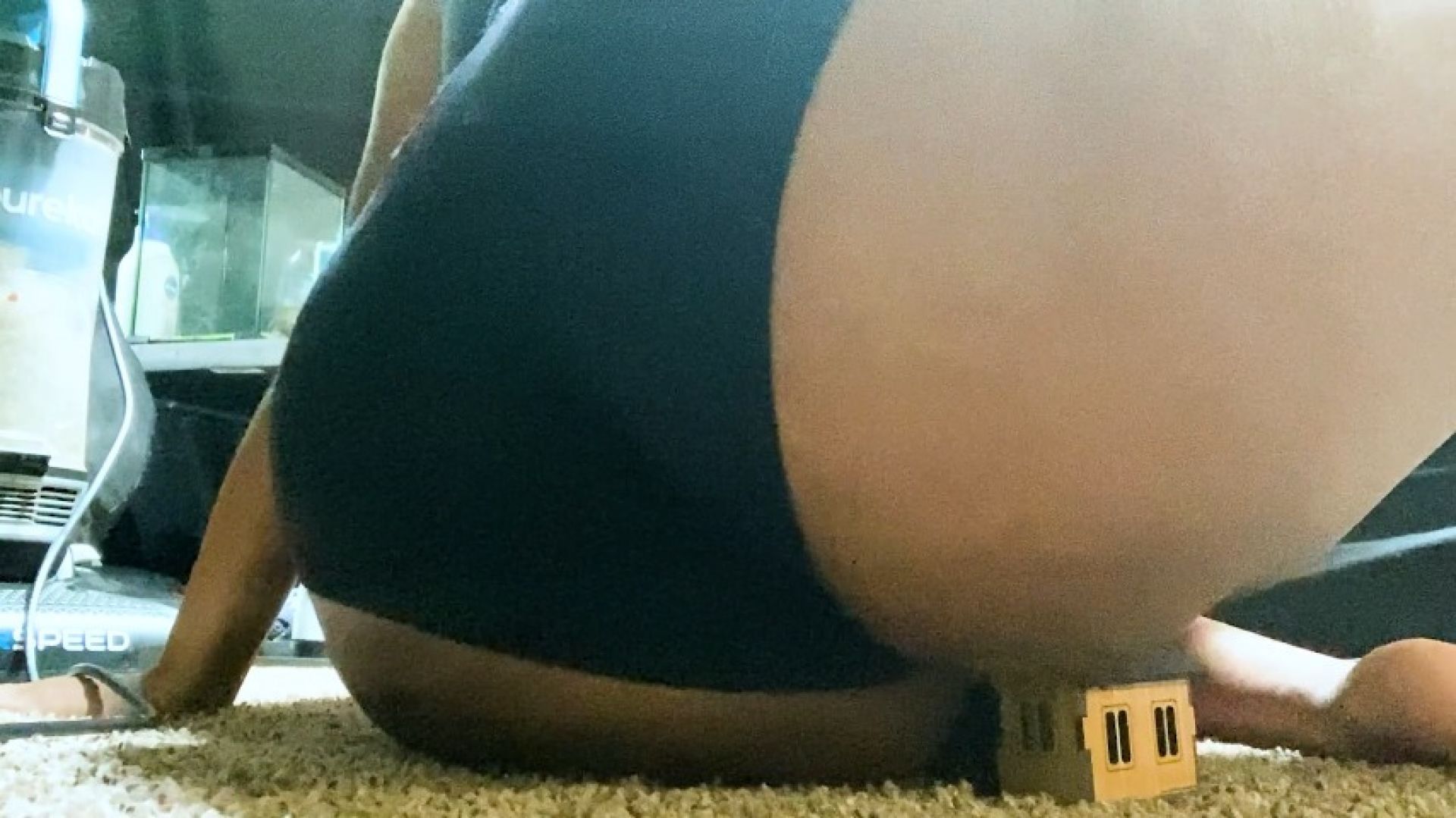 giantess farts on tiny house