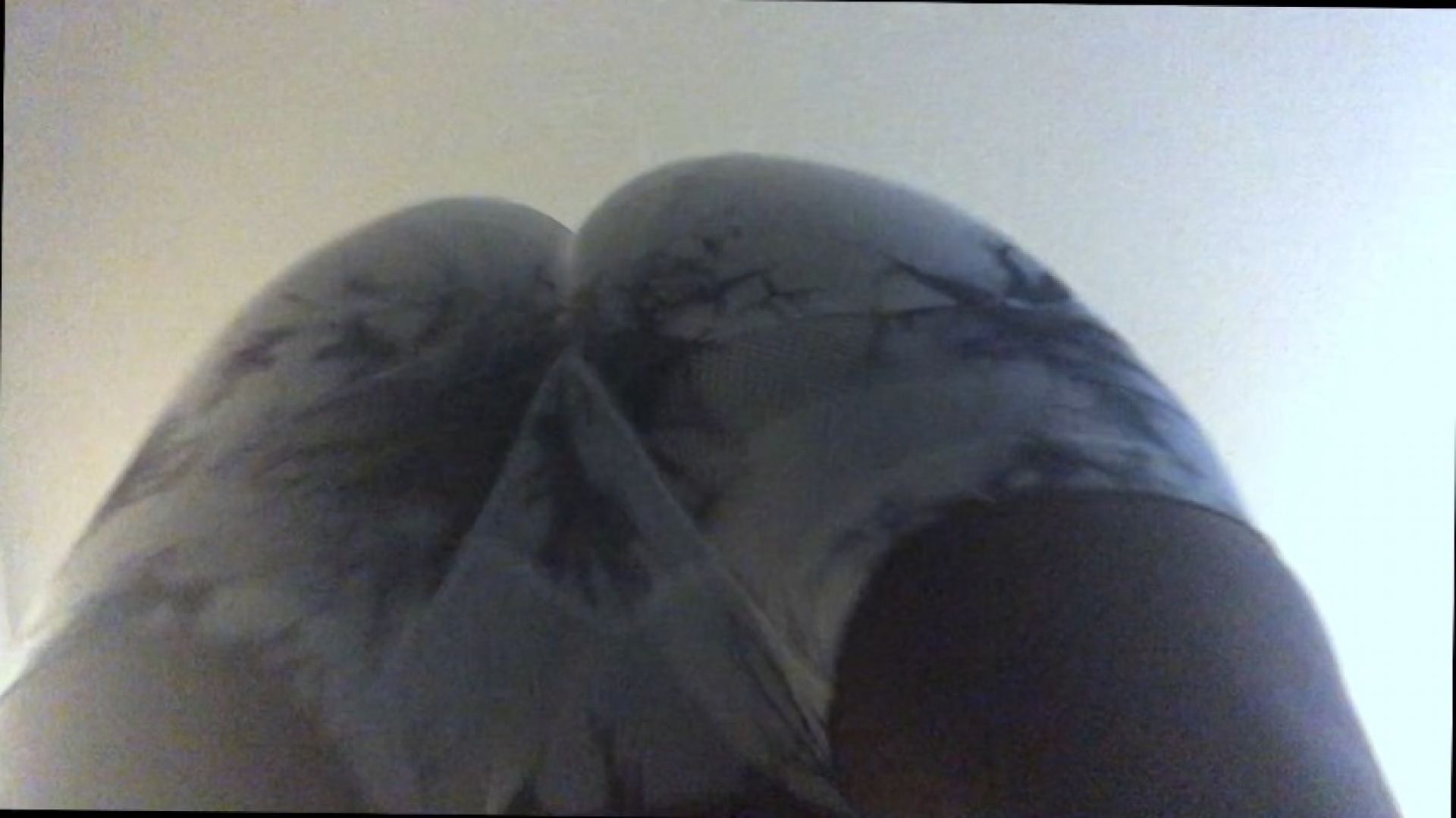 Will the Teenie be discovered by Giantess