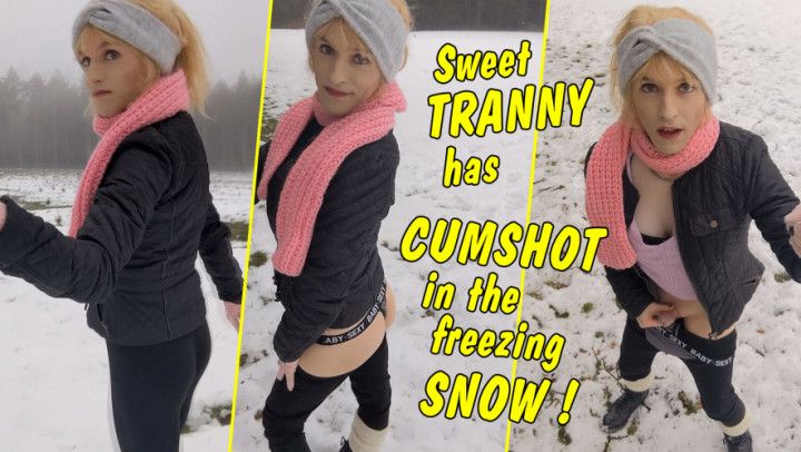 Tranny Cumshot in cold Snow