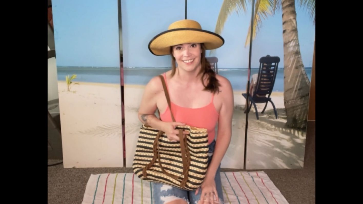 CFNM: Naked Day At The Lake