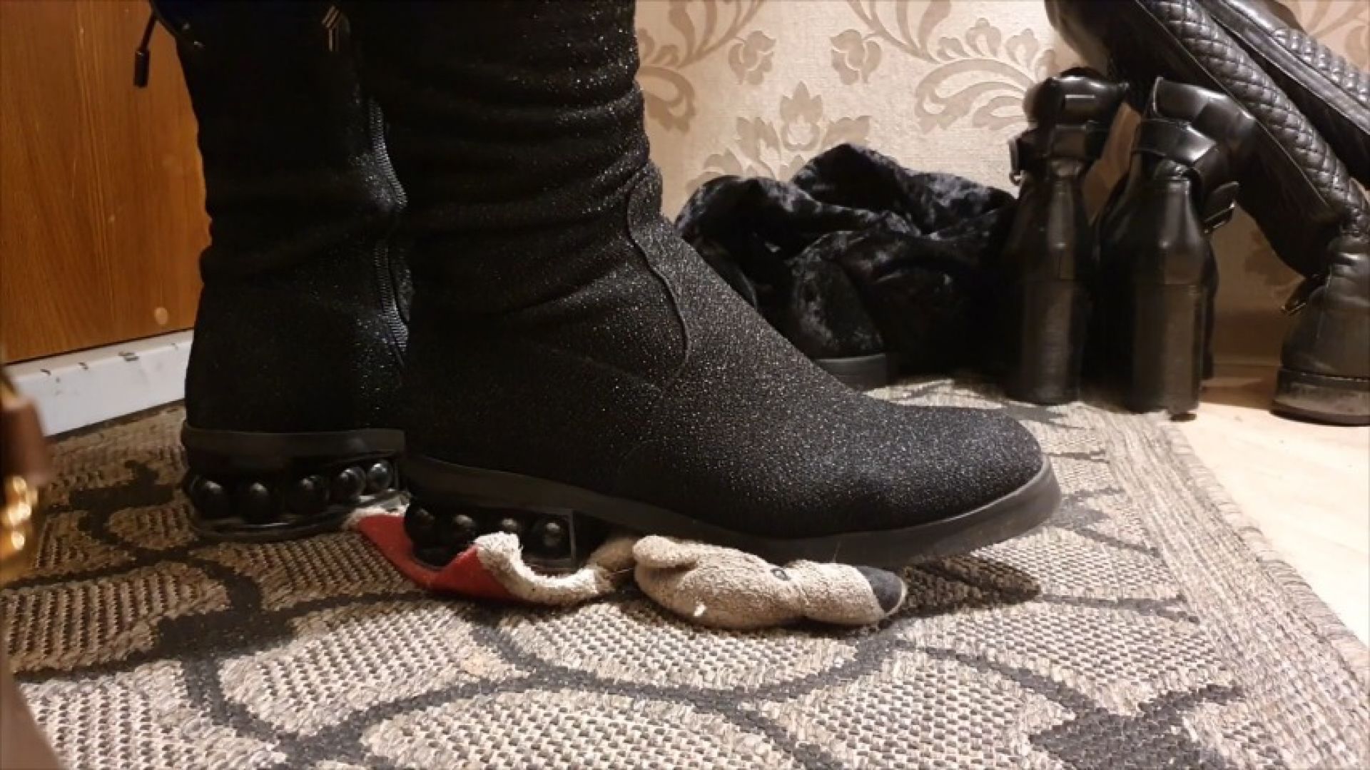 Worn out Teddy used as Doormat for my Boots 2