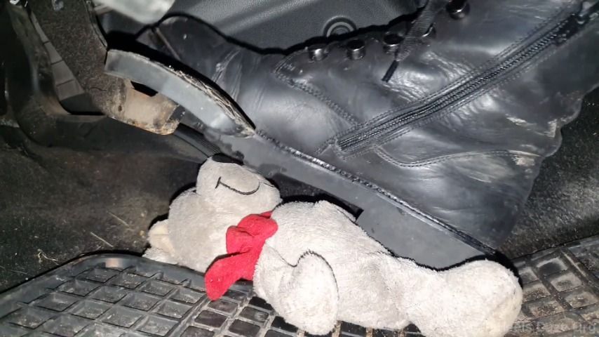 Revving Mazda in Gabor Boots Plushie
