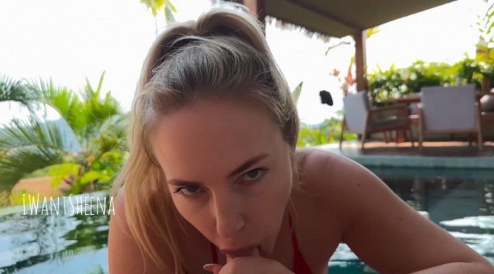 SUCKING &amp; FUCKING IN THE POOL