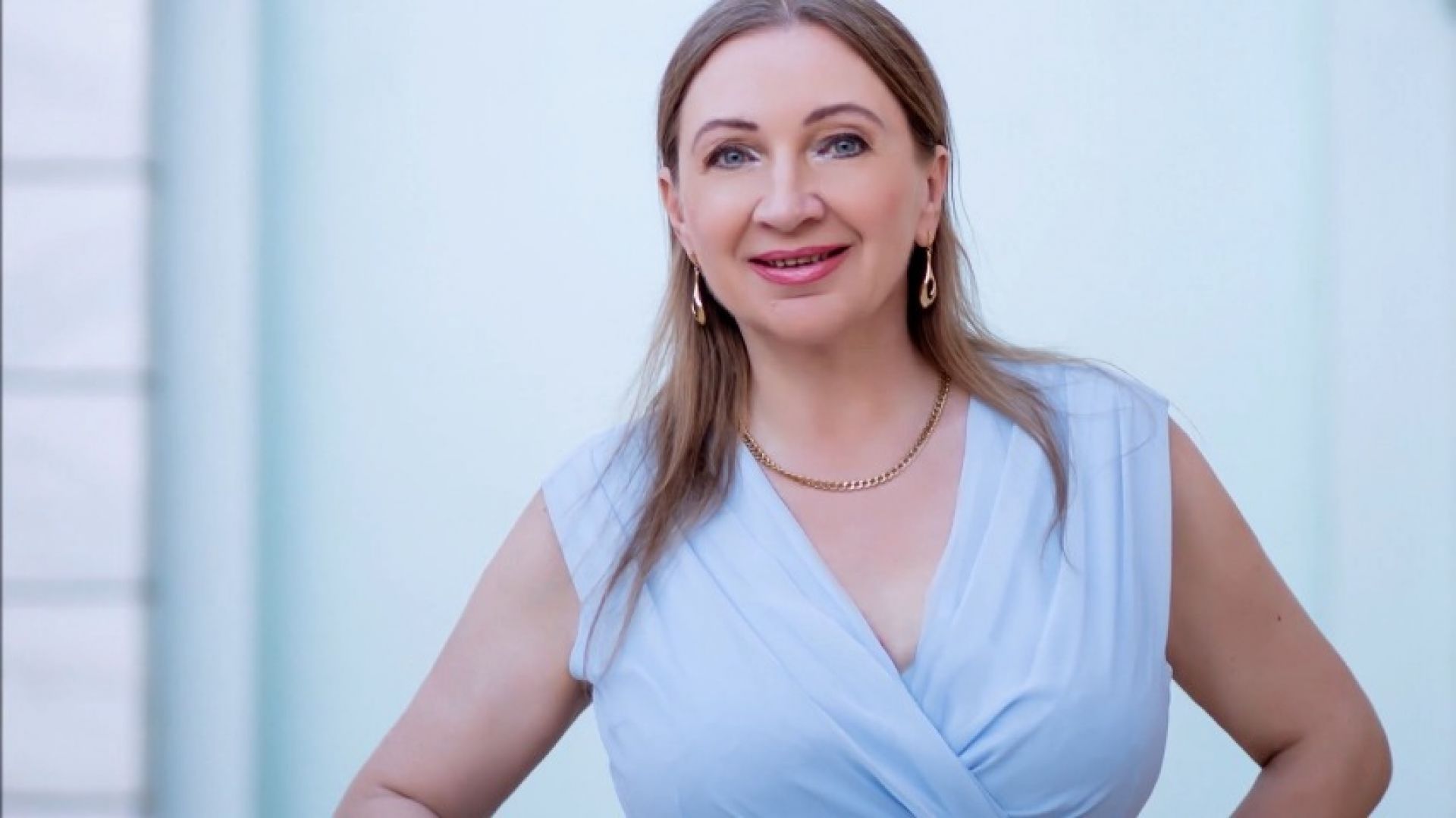 Story: sex lesson - step-mom teach step-son do pussy eating