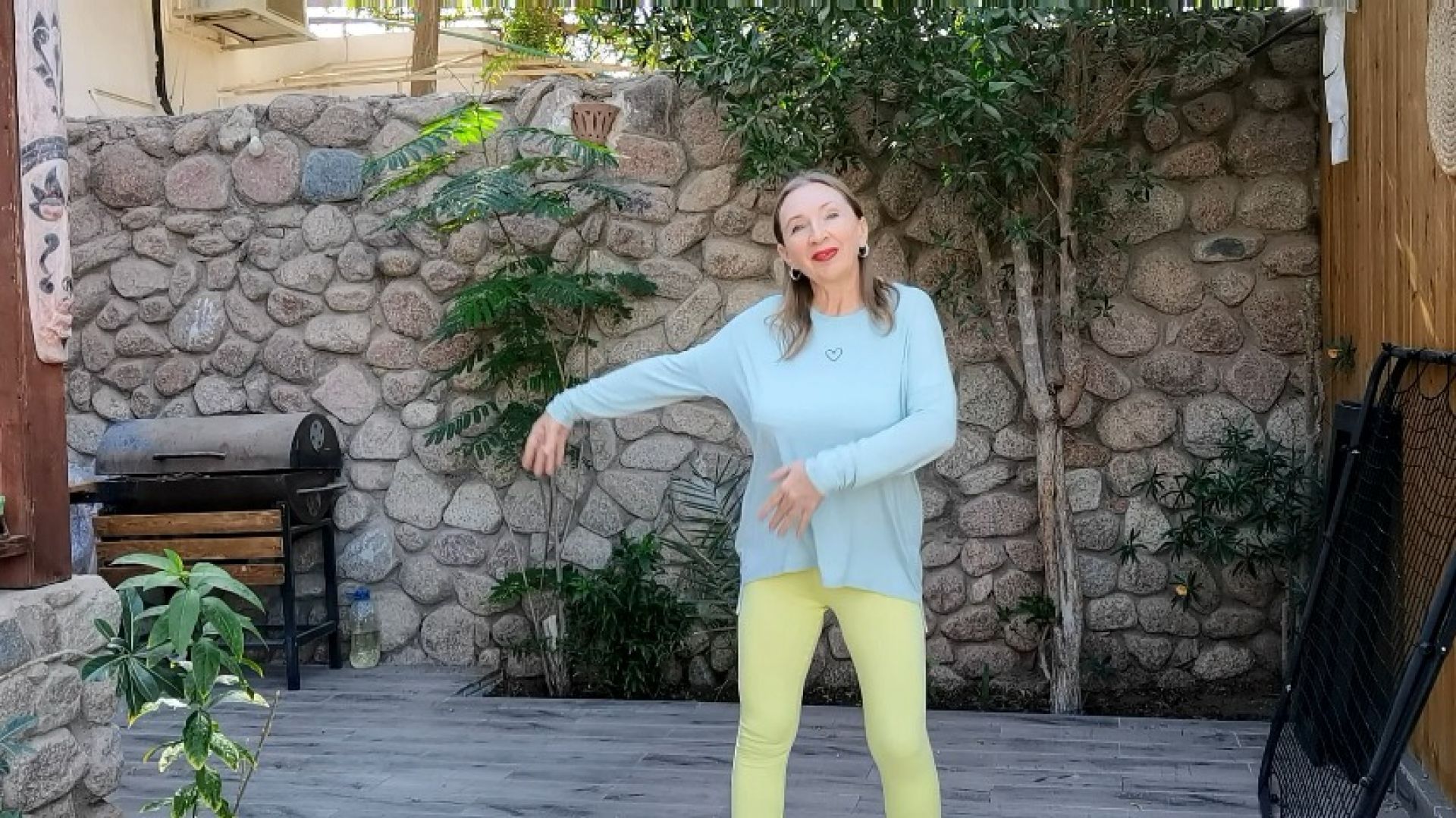 Sunshine Dance in the Garden