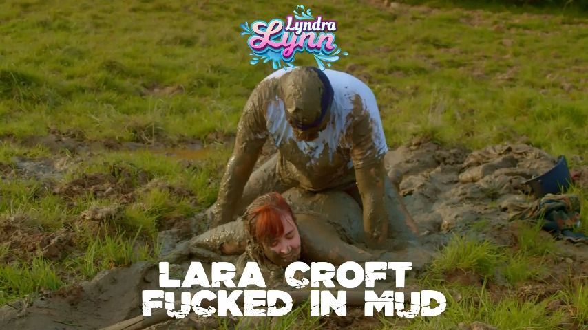 Lara Croft fucked in mud