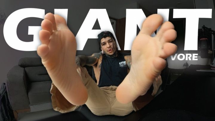 A giant alien named Macabreink with a forked tongue VORE