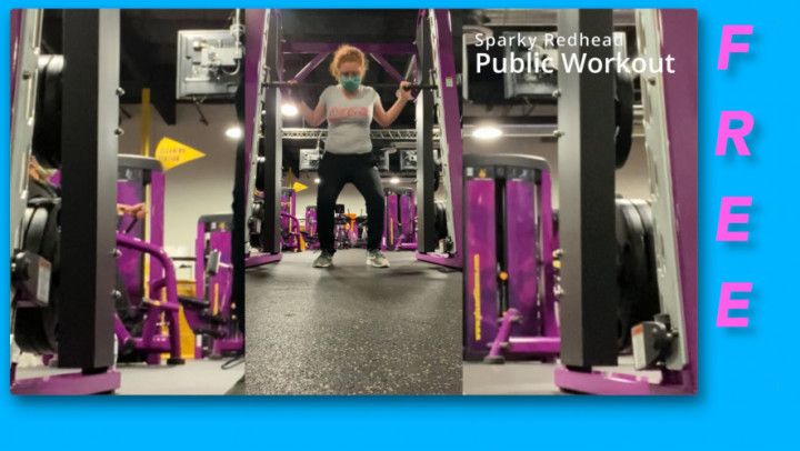 Sexy Redhead Public Workout