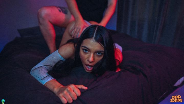 Petite Yulissa Fox Takes A Creampie