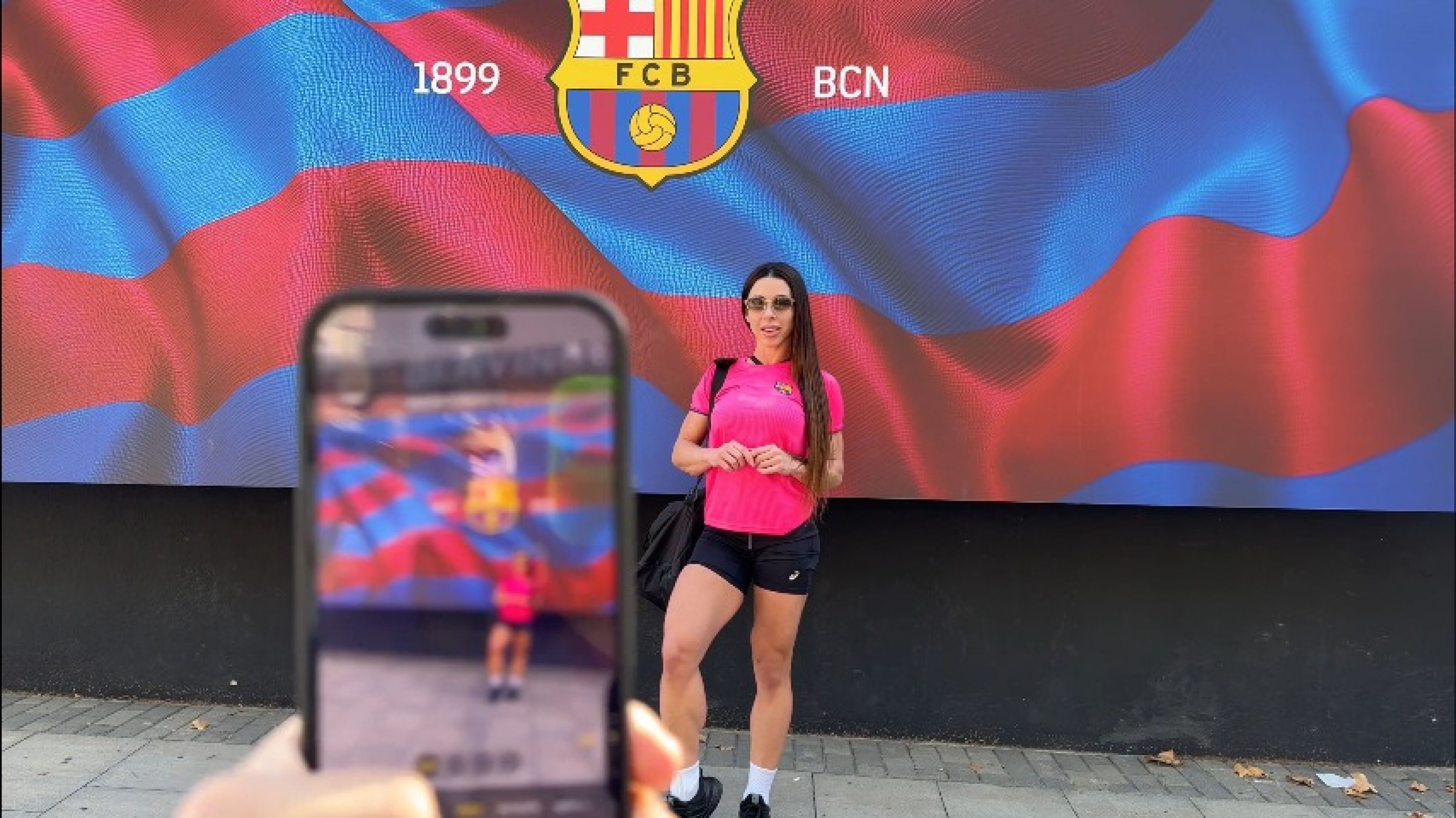 I MET TOURIST GIRL AT THE FC BARCELONA FOOTBALL STADIUM